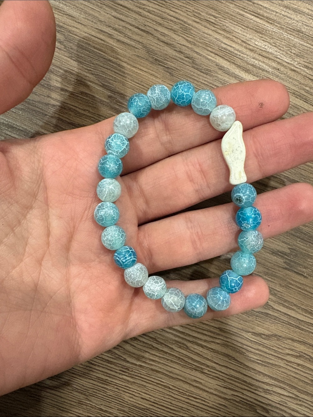 Fahlo Blue Crackle Agate Stretch Bracelet with White Accent Bead
